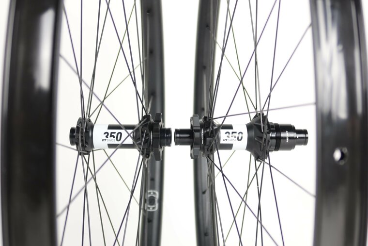 Fratelli custom MTB wheels: FX30-XC-OC rims - Straightpull - Boost hubs- Disc Brake (DB)